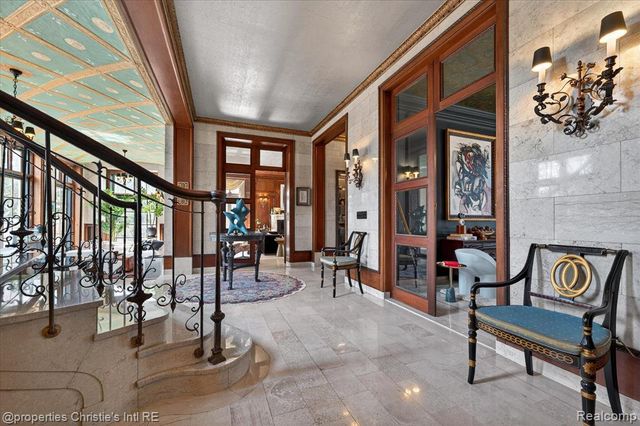 2150 Iroquois Street, Detroit, MI 48201