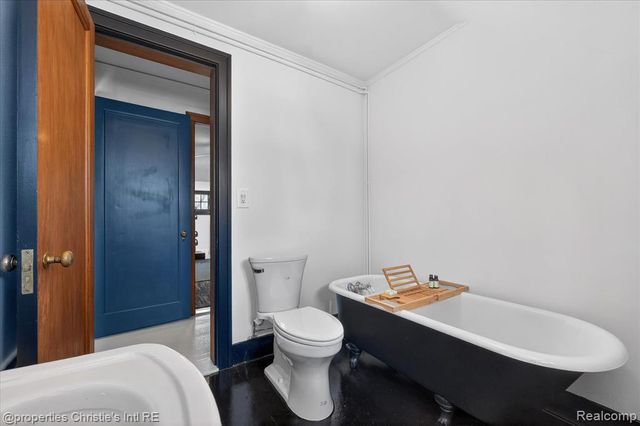 2150 Iroquois Street, Detroit, MI 48201