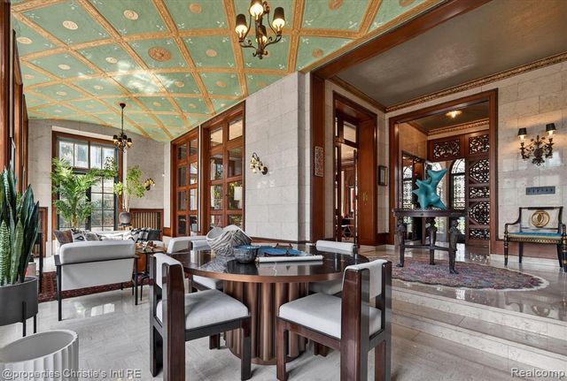 2150 Iroquois Street, Detroit, MI 48201