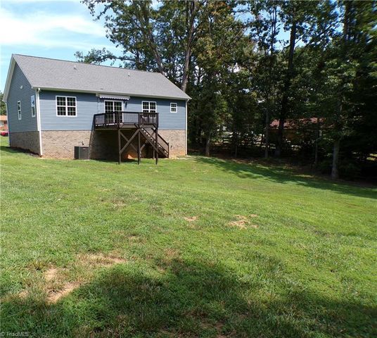 5630 Sutter Lane, Kernersville, NC 27284