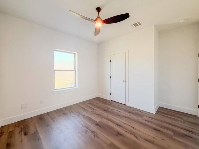 5211 SW 2385 County Road, Wortham, TX 76681