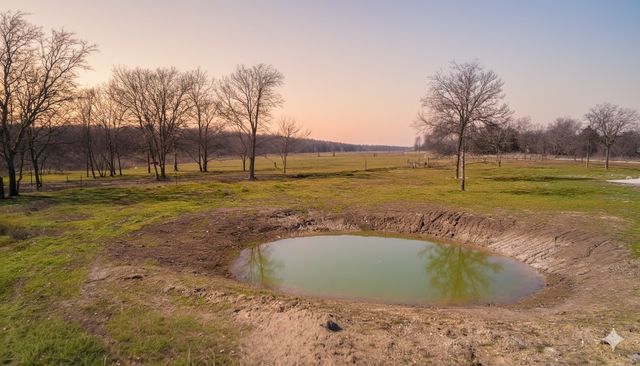 5211 SW 2385 County Road, Wortham, TX 76681