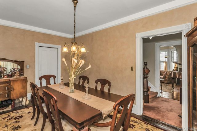 64 Bryant Avenue, Roslyn Harbor, NY 11576