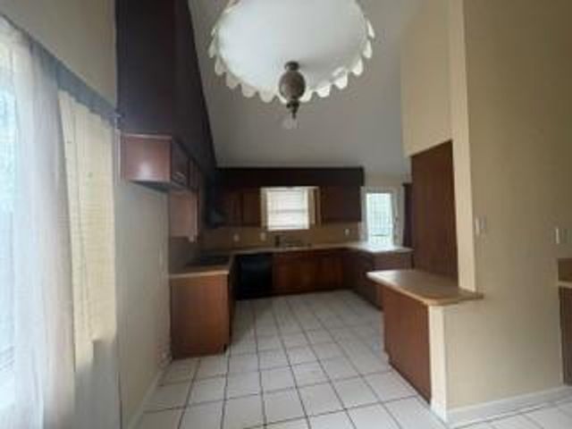 7822 Chasecreek Drive, Houston, TX 77489