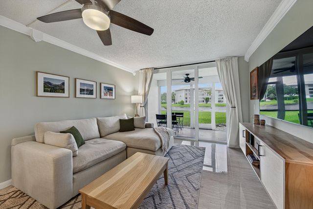 9420 Poinciana Place 108, Davie, FL 33324
