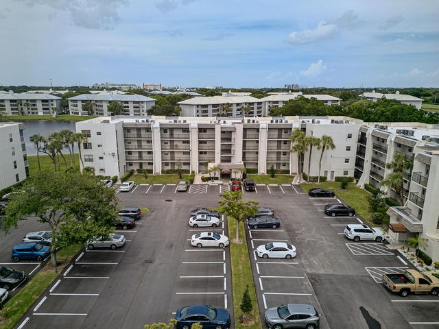 9420 Poinciana Place 108, Davie, FL 33324