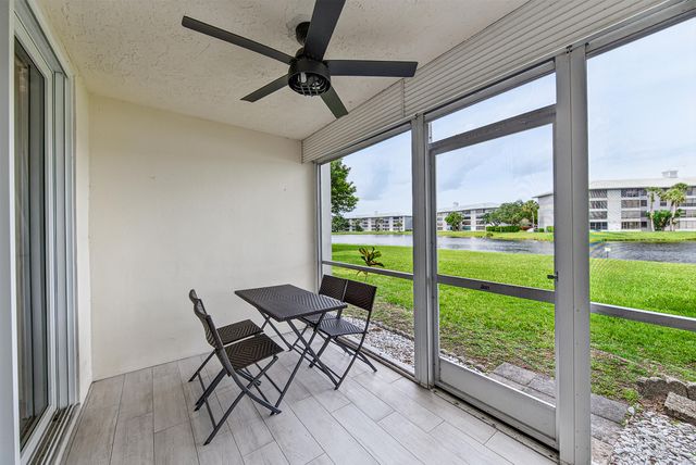 9420 Poinciana Place 108, Davie, FL 33324