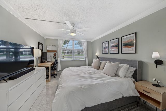 9420 Poinciana Place 108, Davie, FL 33324