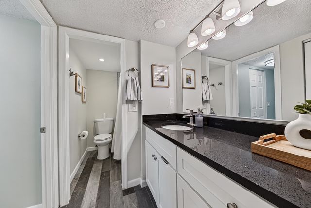 9420 Poinciana Place 108, Davie, FL 33324