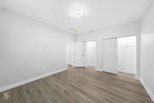 4241 W Walton Street, Chicago, IL 60651