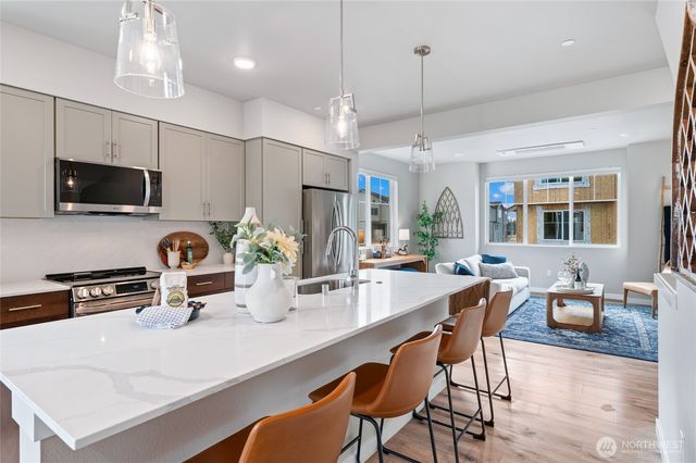 14424 Madison Way #G1, Lynnwood, WA 98087