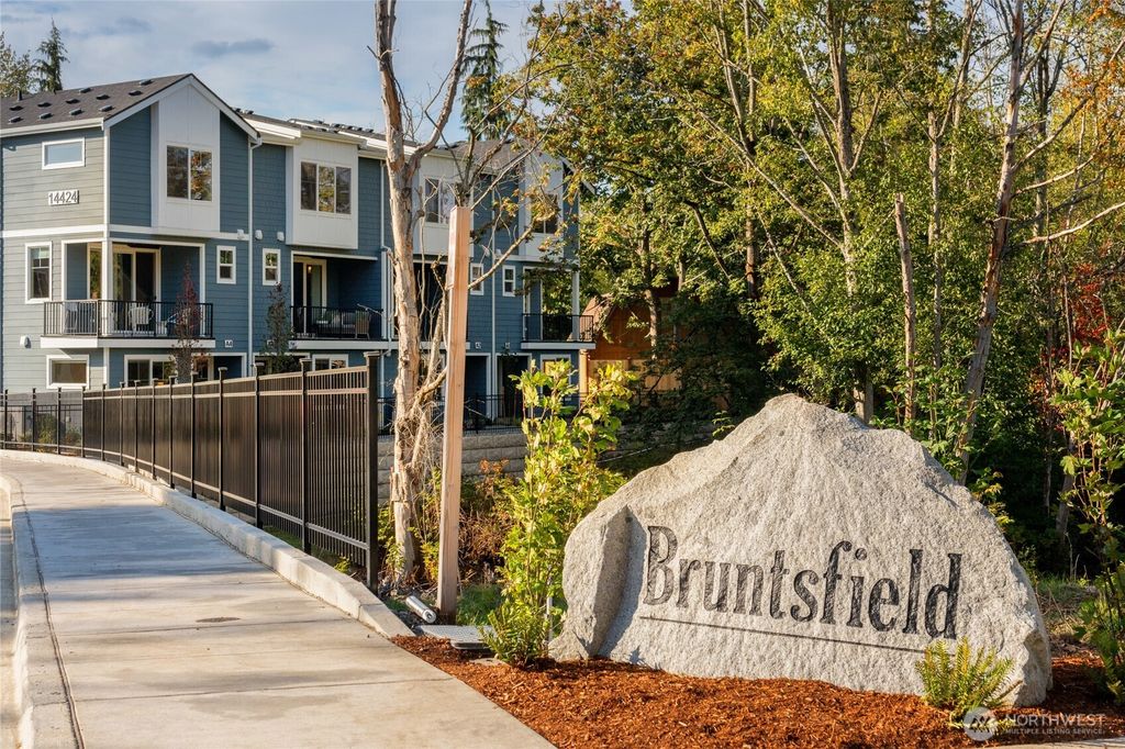 14424 Madison Way #G1, Lynnwood, WA 98087