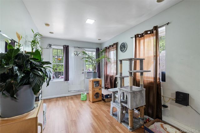 9552 112th Street, Richmond Hill S., NY 11419