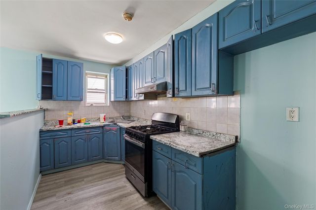 9552 112th Street, Richmond Hill S., NY 11419