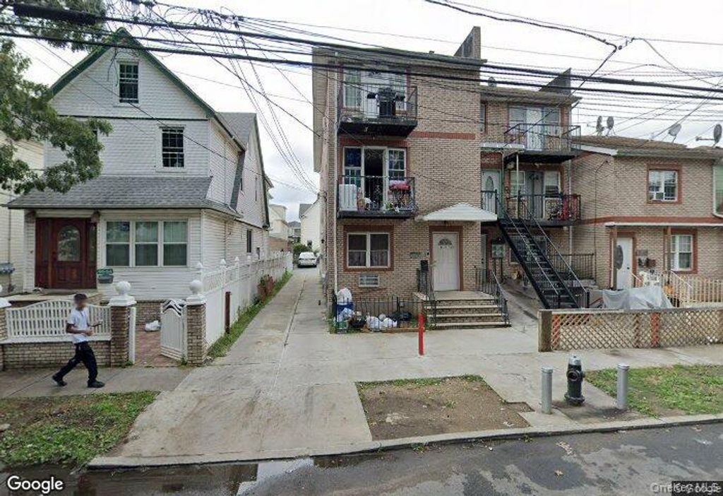 9552 112th Street, Richmond Hill S., NY 11419