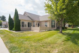 3305 SE Glenstone Drive 142, Grimes, IA 50111