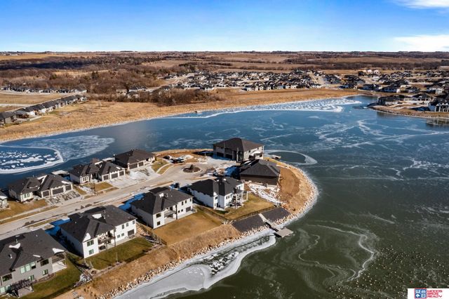 10231 Starlight Bay, Lincoln, NE 68527