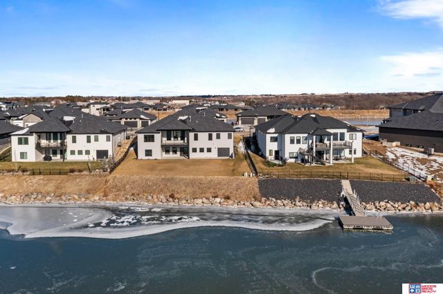 10231 Starlight Bay, Lincoln, NE 68527