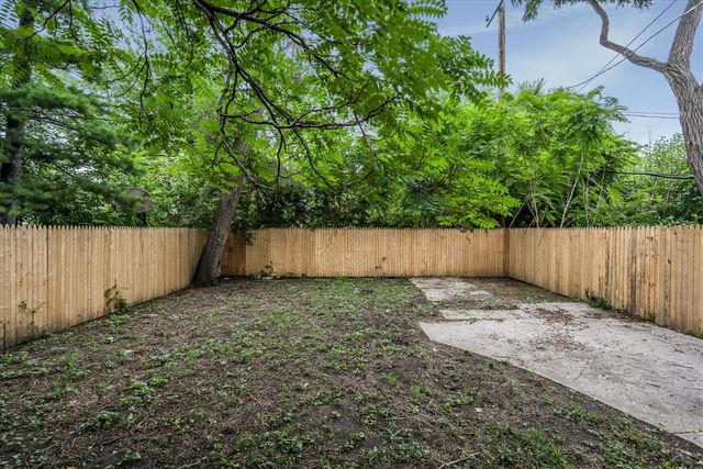 15784 Pinehurst Street, Detroit, MI 48238