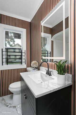 15784 Pinehurst Street, Detroit, MI 48238