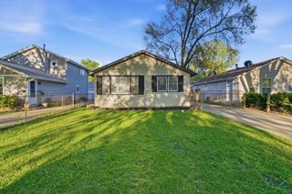 125 Bellevue Drive, Round Lake Park, IL 60073