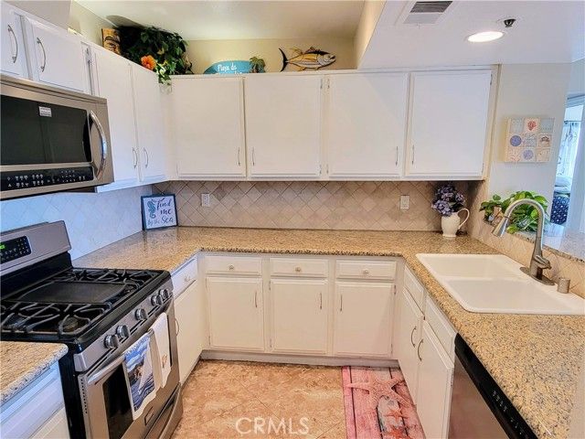 240 Nice 207, Newport Beach, CA 92663