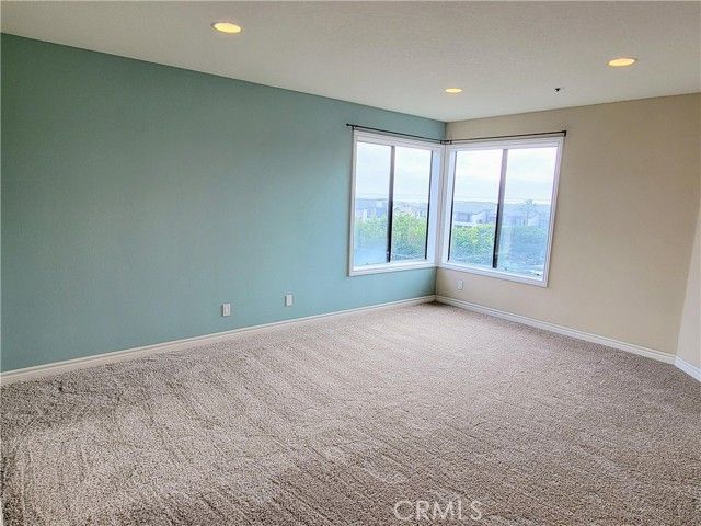 240 Nice 207, Newport Beach, CA 92663