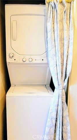 240 Nice 207, Newport Beach, CA 92663