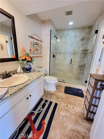 240 Nice 207, Newport Beach, CA 92663