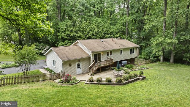 8819 LAFAYETTE DR, Owings, MD 20736