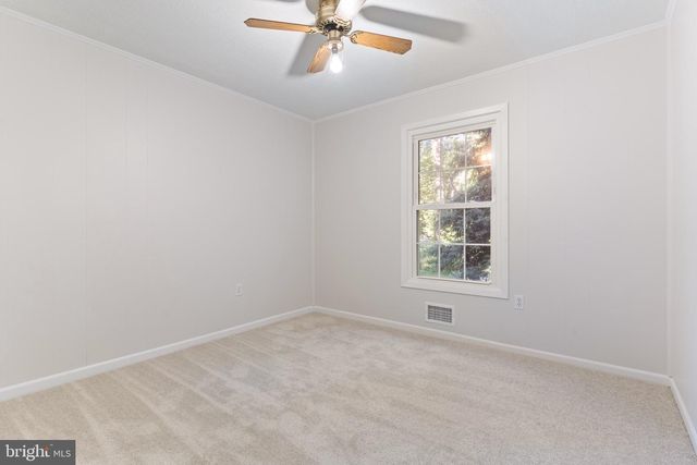 8819 LAFAYETTE DR, Owings, MD 20736