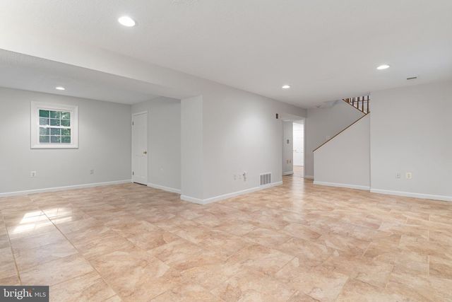 8819 LAFAYETTE DR, Owings, MD 20736