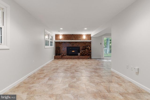 8819 LAFAYETTE DR, Owings, MD 20736