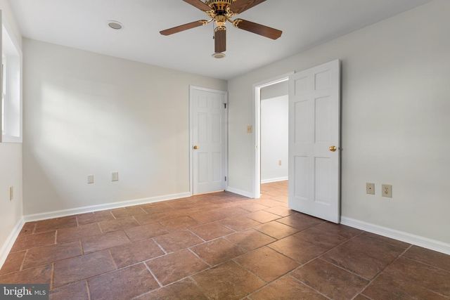 8819 LAFAYETTE DR, Owings, MD 20736