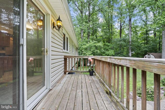 8819 LAFAYETTE DR, Owings, MD 20736