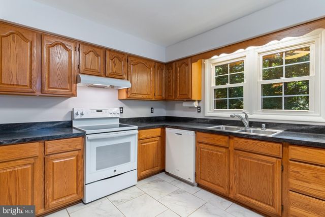 8819 LAFAYETTE DR, Owings, MD 20736