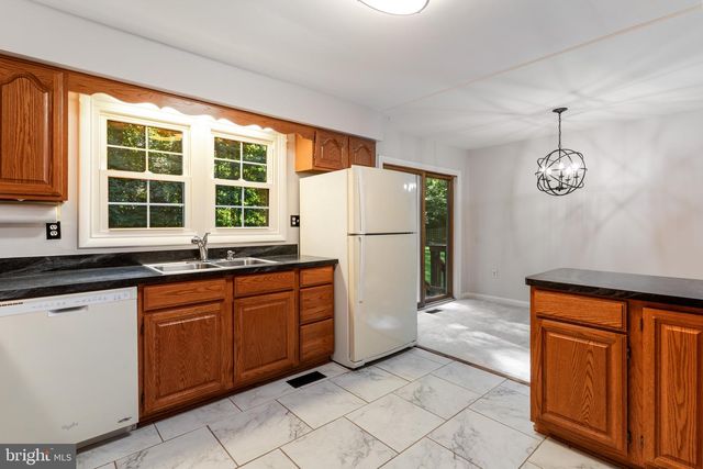 8819 LAFAYETTE DR, Owings, MD 20736