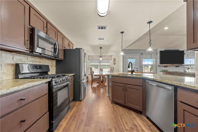 248 Rabbit Shadow Trail, Whitney, TX 76692