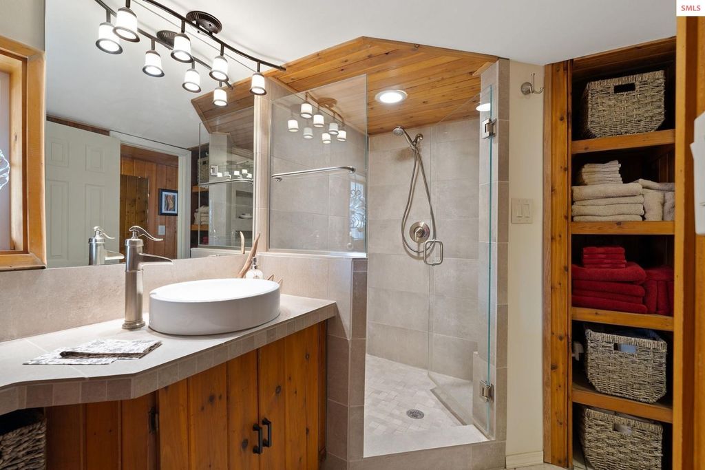 343 W Spring Creek Rd, Hope, ID 83836 photo 36