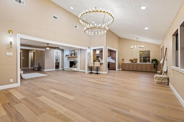 2214 Rex Cruse Drive, Sherman, TX 75092