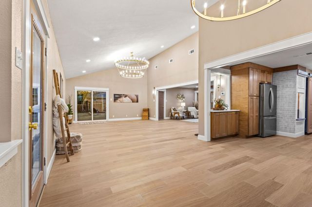 2214 Rex Cruse Drive, Sherman, TX 75092