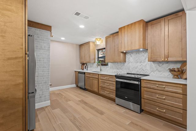 2214 Rex Cruse Drive, Sherman, TX 75092