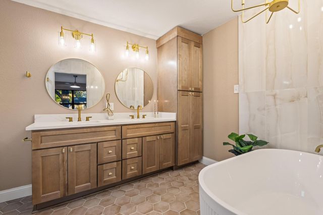 2214 Rex Cruse Drive, Sherman, TX 75092