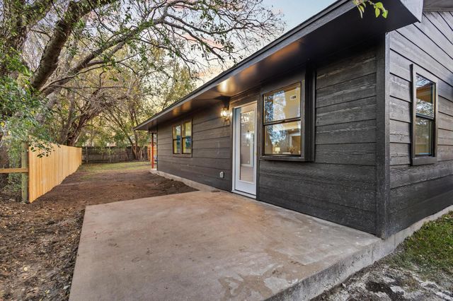 2214 Rex Cruse Drive, Sherman, TX 75092