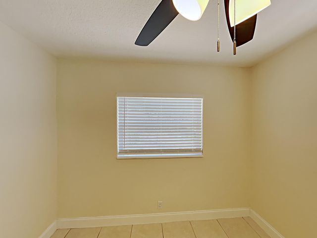 1230 SW 6th Way, Deerfield Beach, FL 33441