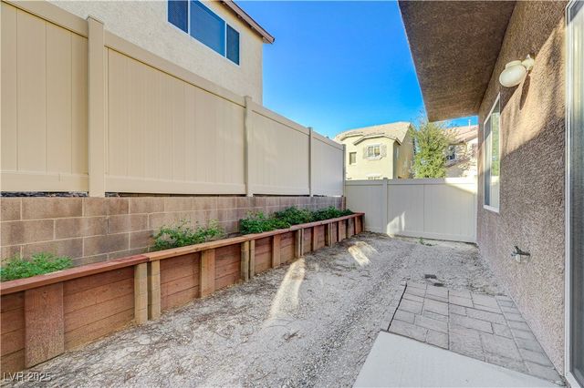 7963 Cape Brett Street, Las Vegas, NV 89131