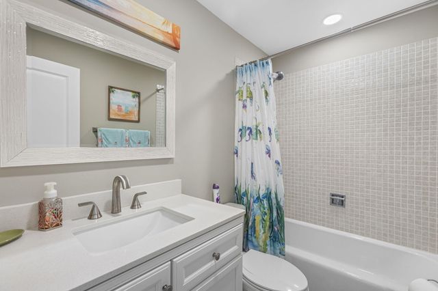 5433 SE Miles Grant Road 201, Stuart, FL 34997
