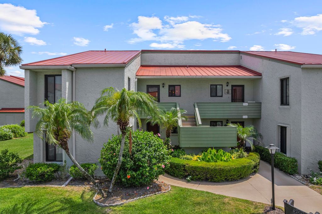 5433 SE Miles Grant Road 201, Stuart, FL 34997
