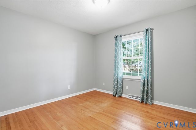 9154 Avondale Dr, Mechanicsville, VA 23116