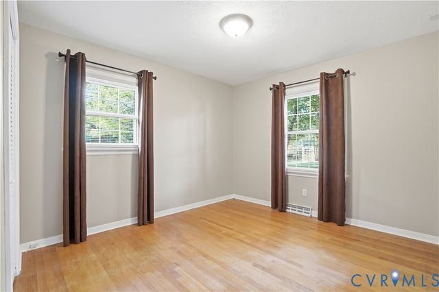 9154 Avondale Dr, Mechanicsville, VA 23116
